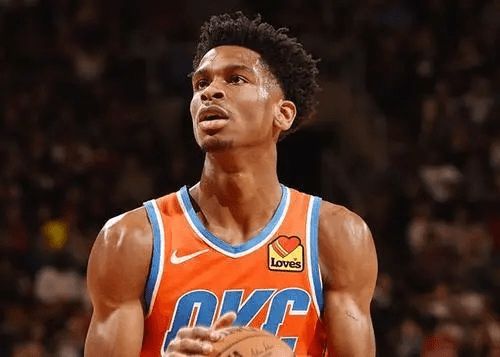 相较之下 相较之下