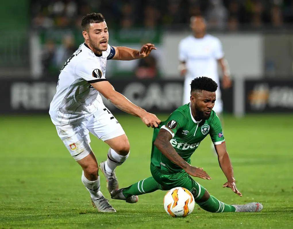 与此同时 与此同时