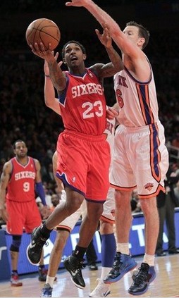 犯规困境时 犯规困境时