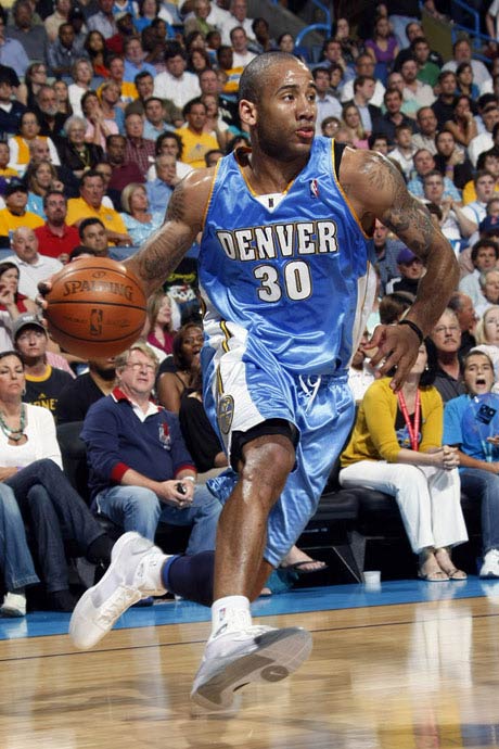 随着腾讯手 随着腾讯手